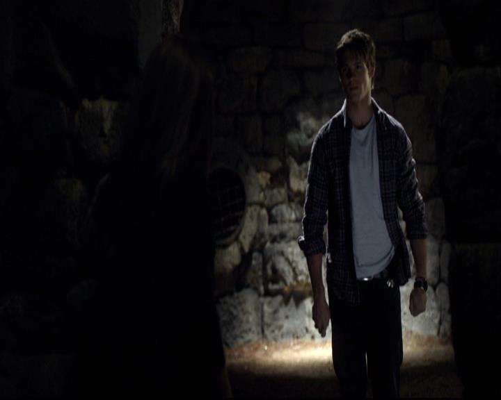 VampireDiariesWorld-dot-org_2x10TheSacrifce1228.jpg