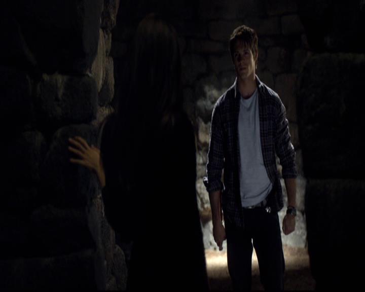 VampireDiariesWorld-dot-org_2x10TheSacrifce1229.jpg