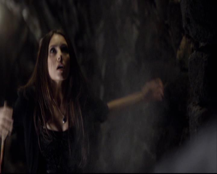 VampireDiariesWorld-dot-org_2x10TheSacrifce1237.jpg