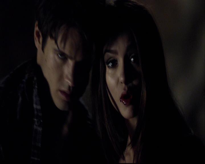 VampireDiariesWorld-dot-org_2x10TheSacrifce1324.jpg