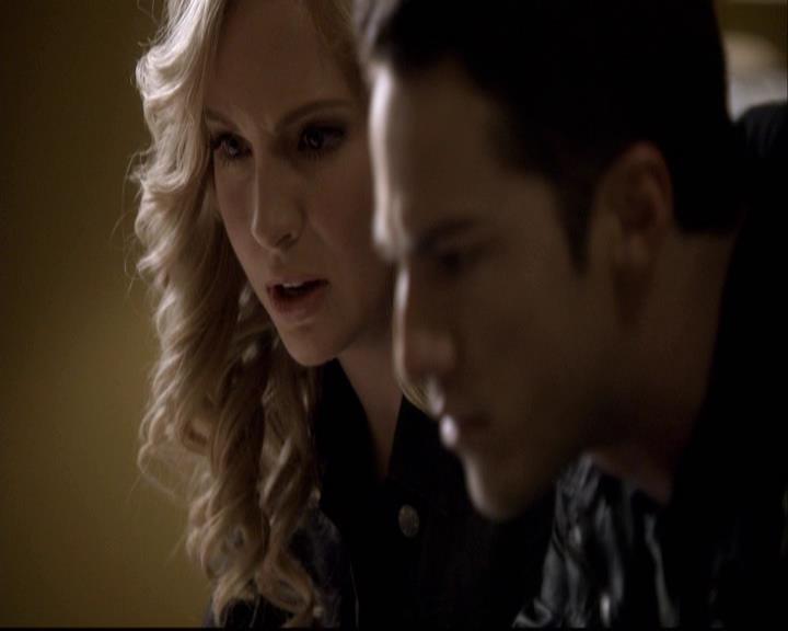 VampireDiariesWorld-dot-org_2x10TheSacrifce1506.jpg