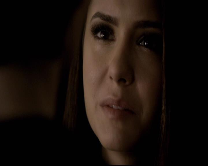 VampireDiariesWorld-dot-org_2x10TheSacrifce1608.jpg