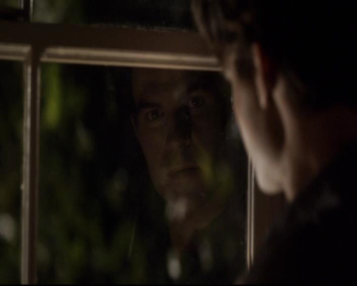 VampireDiariesWorld-dot-org_2x10TheSacrifce1971.jpg