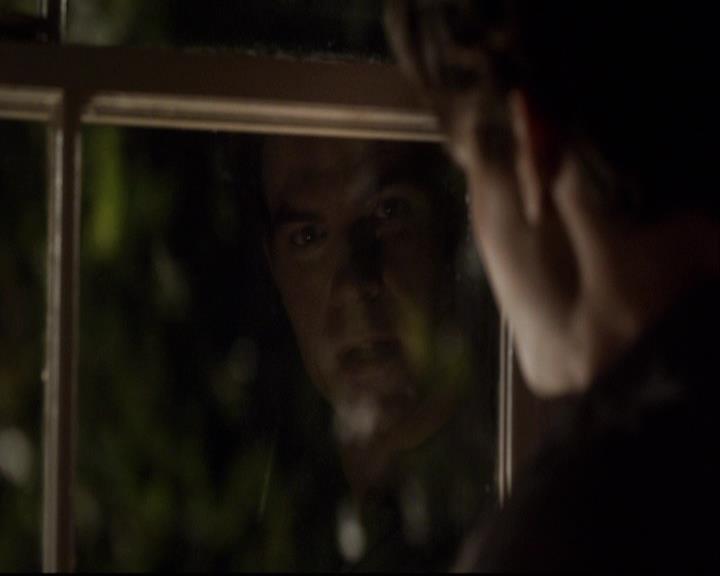 VampireDiariesWorld-dot-org_2x10TheSacrifce1975.jpg