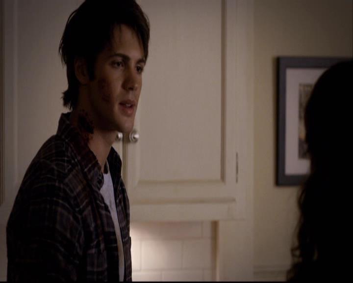 VampireDiariesWorld-dot-org_2x10TheSacrifce1996.jpg