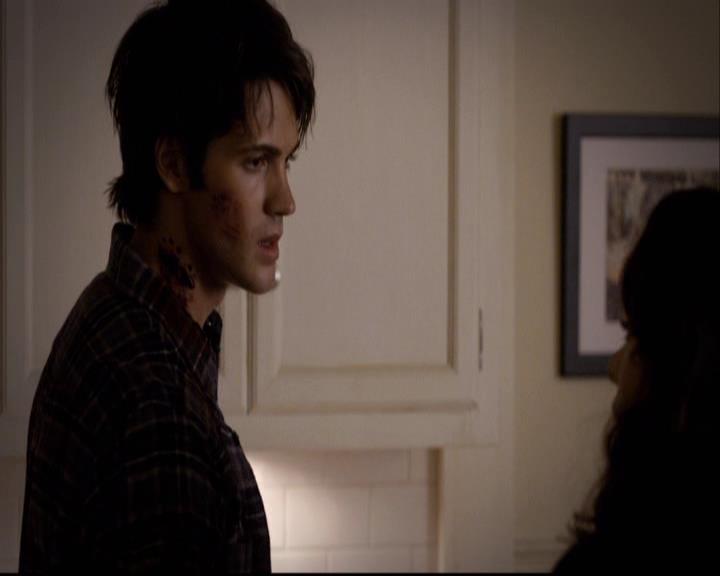 VampireDiariesWorld-dot-org_2x10TheSacrifce1997.jpg