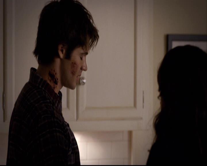 VampireDiariesWorld-dot-org_2x10TheSacrifce2003.jpg