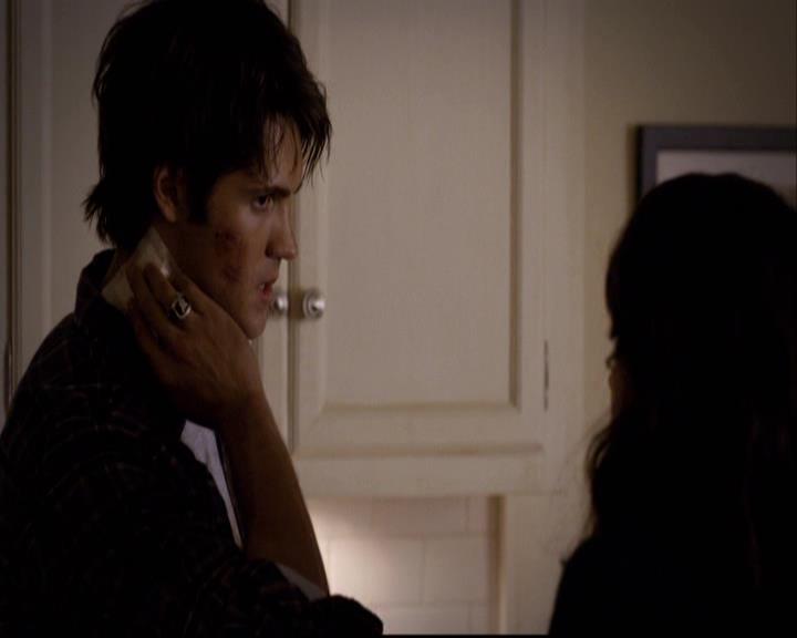 VampireDiariesWorld-dot-org_2x10TheSacrifce2010.jpg