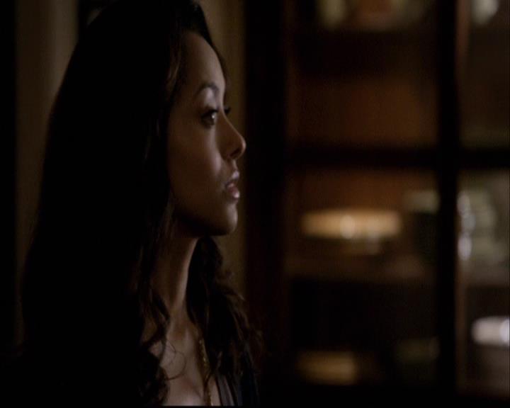 VampireDiariesWorld-dot-org_2x10TheSacrifce2021.jpg