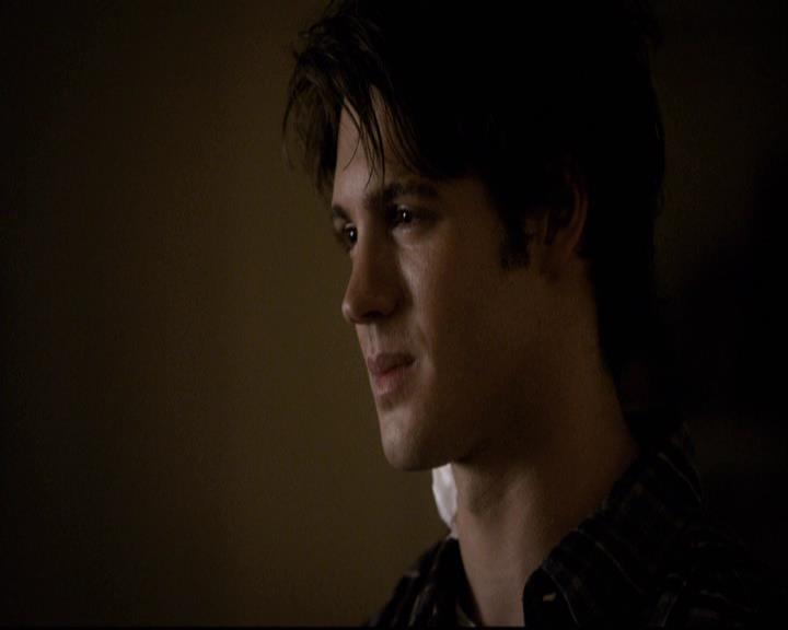 VampireDiariesWorld-dot-org_2x10TheSacrifce2031.jpg