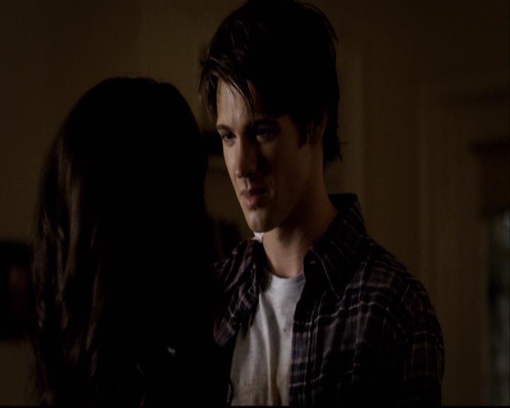 VampireDiariesWorld-dot-org_2x10TheSacrifce2050.jpg