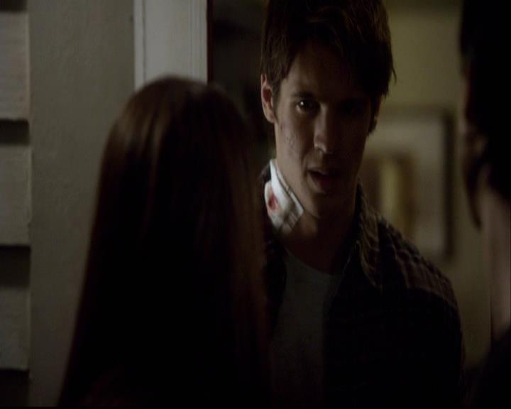 VampireDiariesWorld-dot-org_2x10TheSacrifce2117.jpg