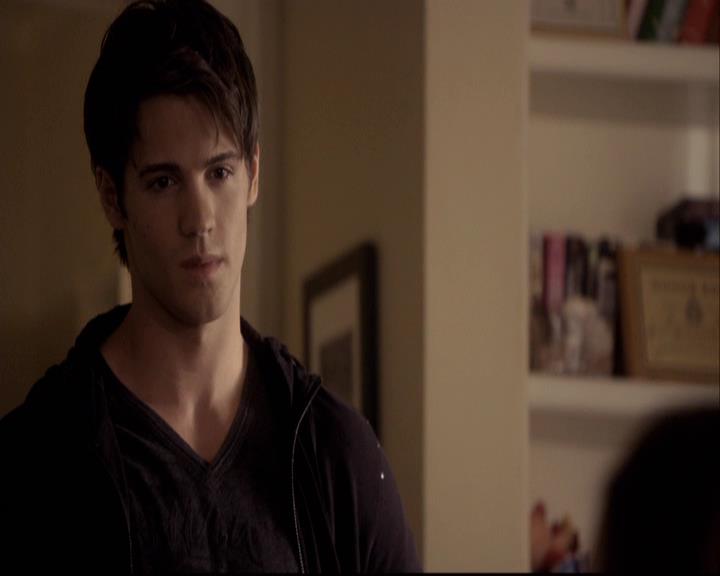 VampireDiariesWorld-dot-org_2x11ByTheLightOfTheMoon0115.jpg