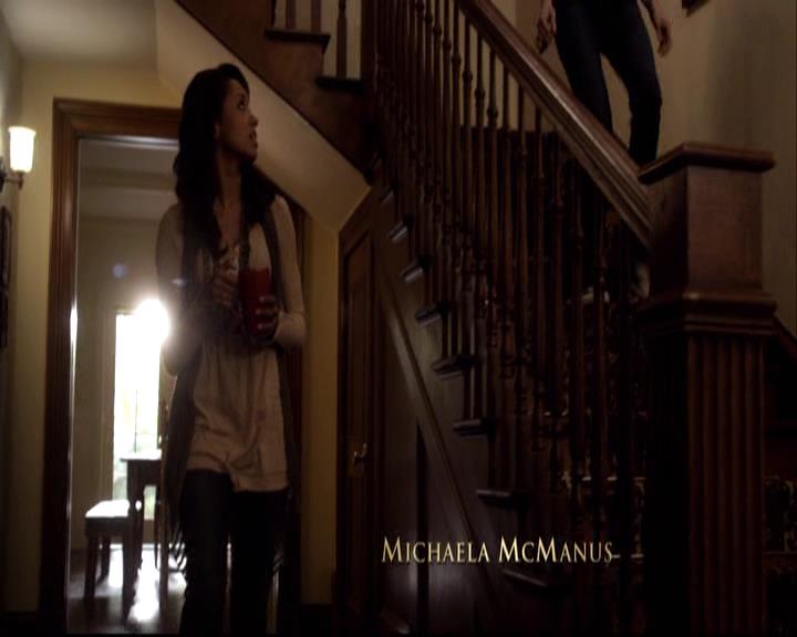 VampireDiariesWorld-dot-org_2x11ByTheLightOfTheMoon0140.jpg