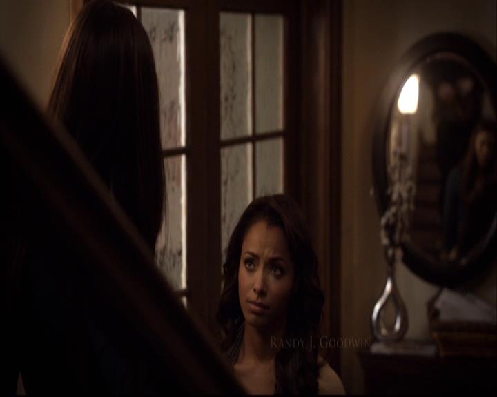 VampireDiariesWorld-dot-org_2x11ByTheLightOfTheMoon0156.jpg