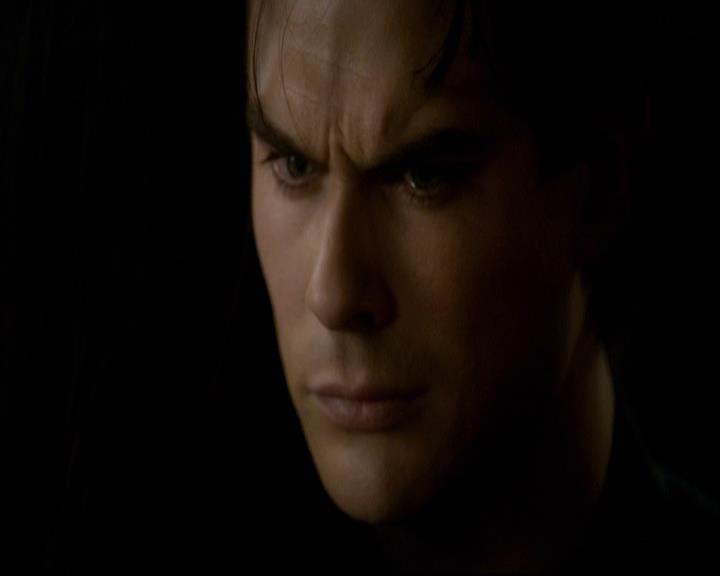 VampireDiariesWorld-dot-org_2x12TheDecent2078.jpg