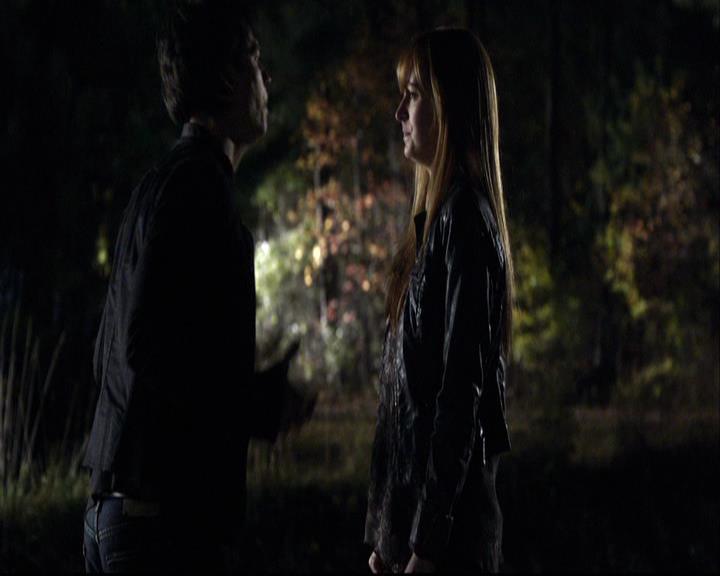 VampireDiariesWorld-dot-org_2x12TheDecent2209.jpg