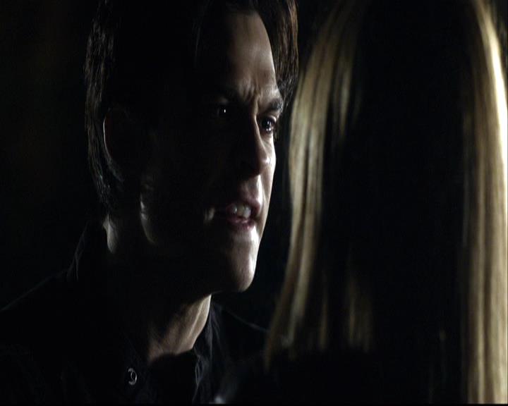 VampireDiariesWorld-dot-org_2x12TheDecent2219.jpg