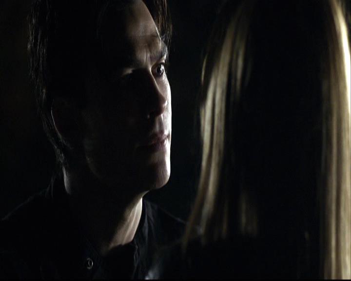 VampireDiariesWorld-dot-org_2x12TheDecent2220.jpg