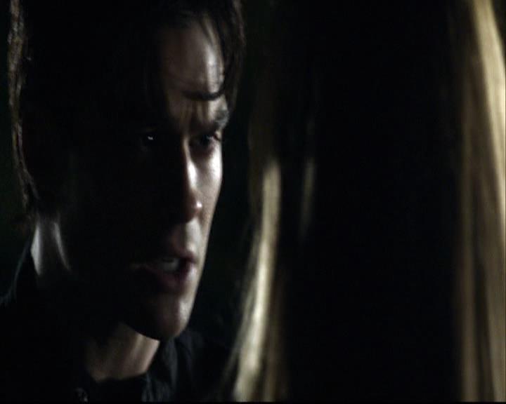 VampireDiariesWorld-dot-org_2x12TheDecent2226.jpg