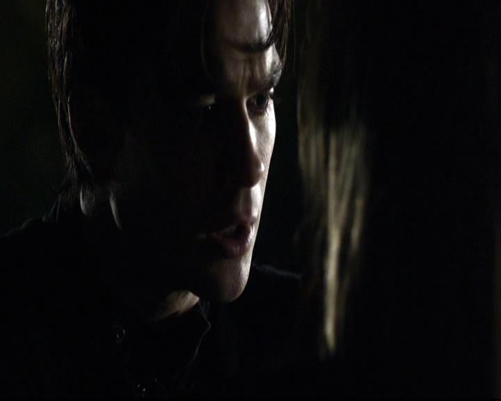 VampireDiariesWorld-dot-org_2x12TheDecent2233.jpg