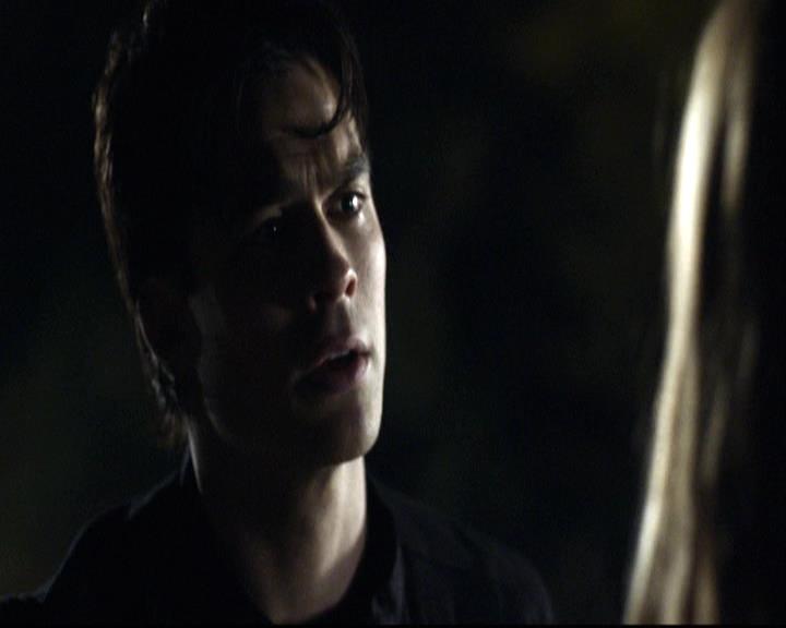 VampireDiariesWorld-dot-org_2x12TheDecent2238.jpg