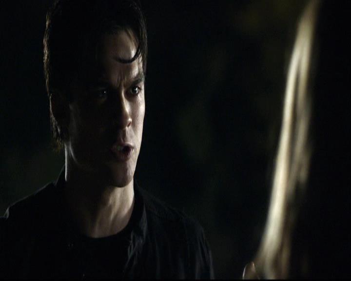 VampireDiariesWorld-dot-org_2x12TheDecent2242.jpg