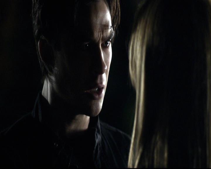 VampireDiariesWorld-dot-org_2x12TheDecent2253.jpg