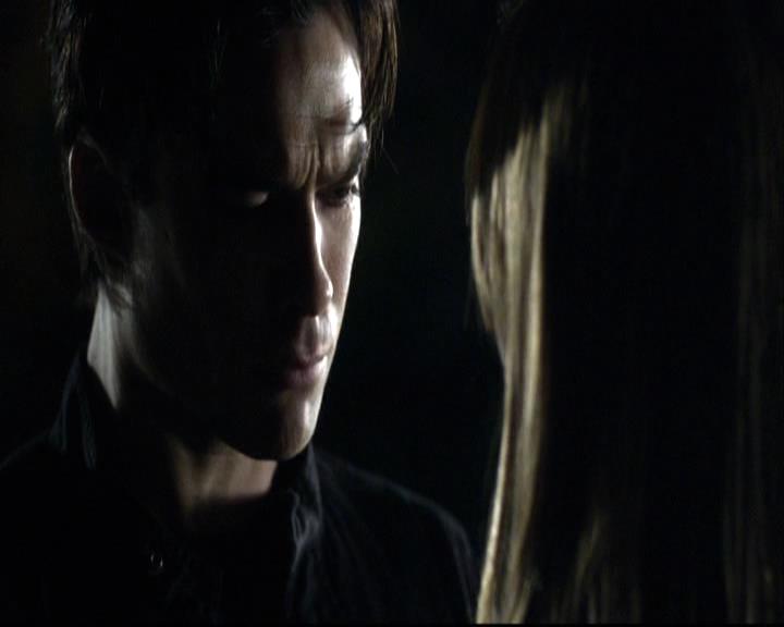 VampireDiariesWorld-dot-org_2x12TheDecent2256.jpg