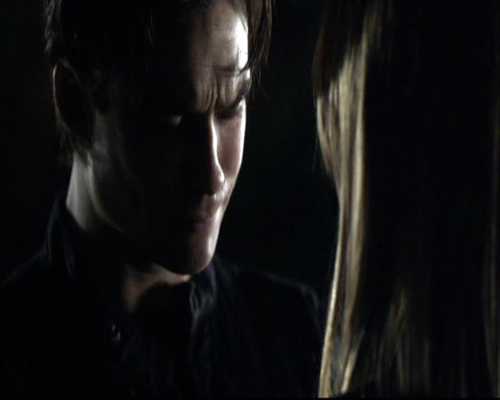 VampireDiariesWorld-dot-org_2x12TheDecent2258.jpg