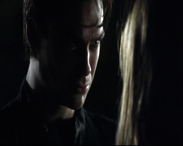 VampireDiariesWorld-dot-org_2x12TheDecent2261.jpg