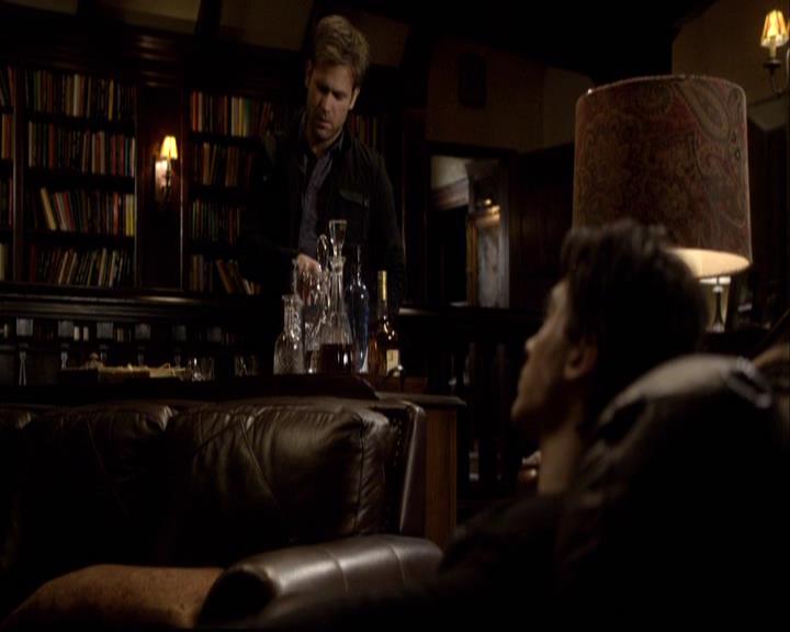 VampireDiariesWorld-dot-org_2x14CryingWolf1109.jpg