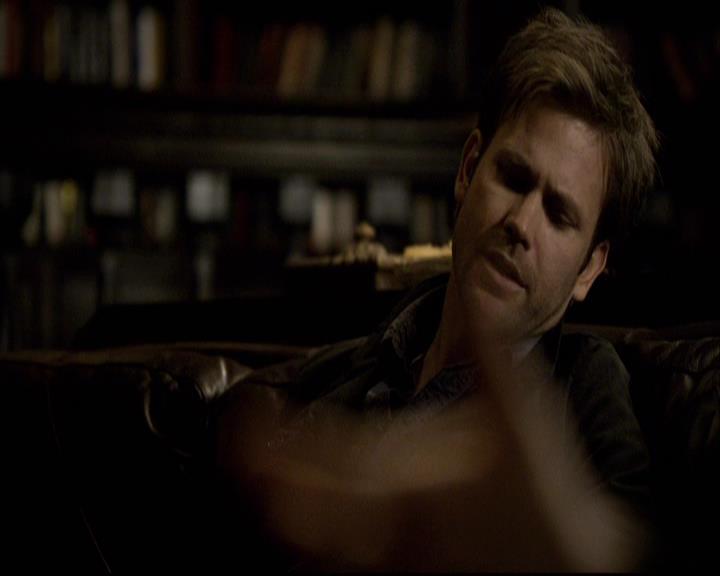 VampireDiariesWorld-dot-org_2x14CryingWolf1120.jpg