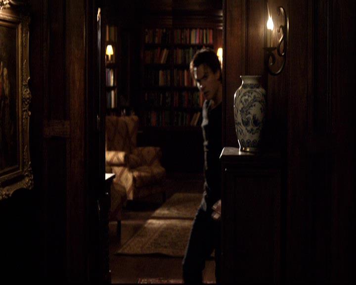 VampireDiariesWorld-dot-org_2x14CryingWolf1145.jpg