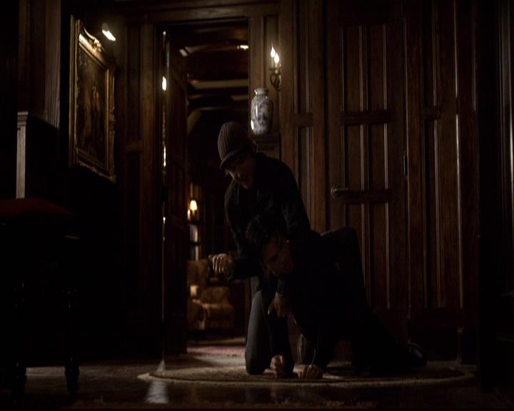 VampireDiariesWorld-dot-org_2x14CryingWolf1172.jpg