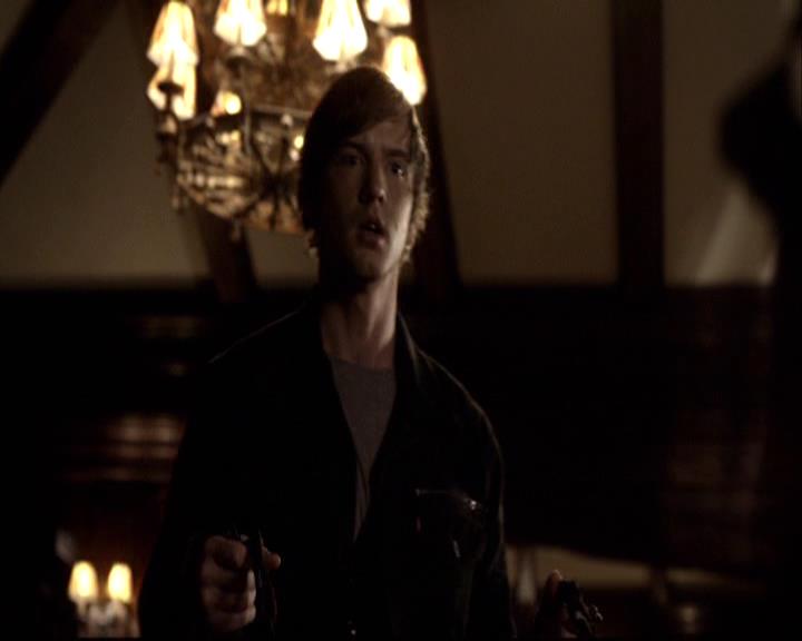 VampireDiariesWorld-dot-org_2x14CryingWolf1364.jpg