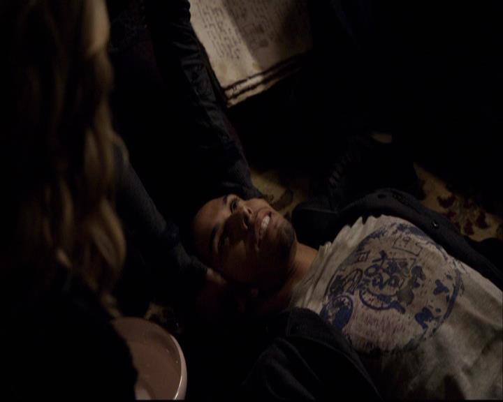 VampireDiariesWorld-dot-org_2x14CryingWolf1409.jpg