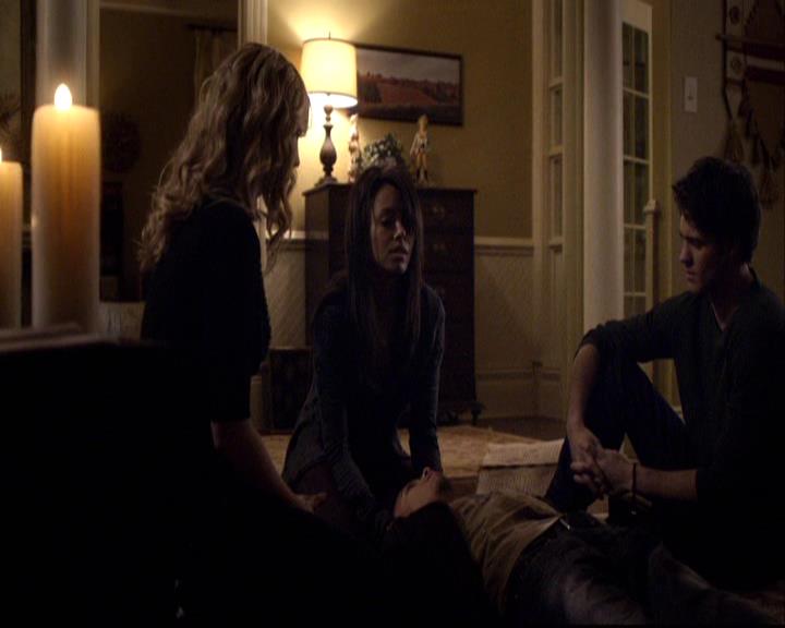 VampireDiariesWorld-dot-org_2x14CryingWolf1417.jpg