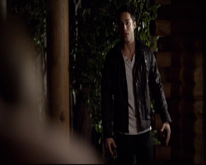 VampireDiariesWorld-dot-org_2x14CryingWolf1758.jpg