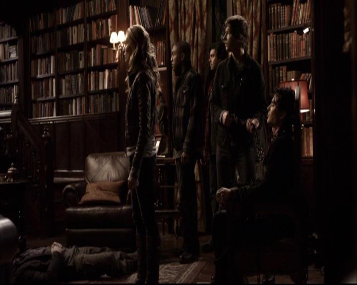 VampireDiariesWorld-dot-org_2x14CryingWolf1802.jpg