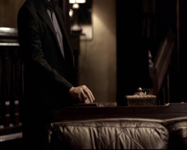 VampireDiariesWorld-dot-org_2x14CryingWolf1809.jpg