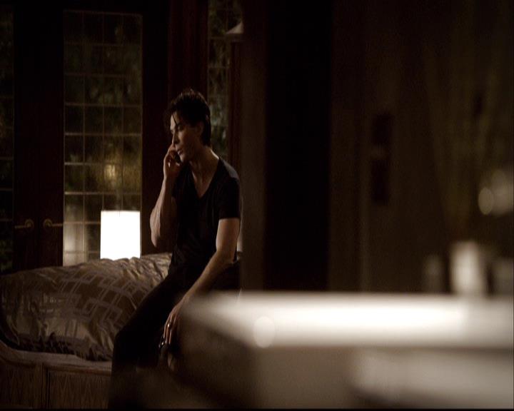 VampireDiariesWorld-dot-org_2x14CryingWolf1928.jpg