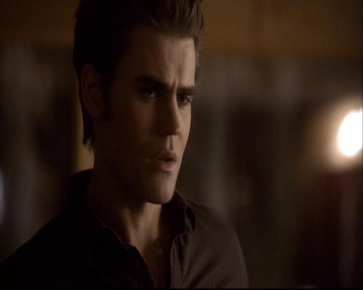 VampireDiariesWorld-dot-org_2x14CryingWolf1975.jpg