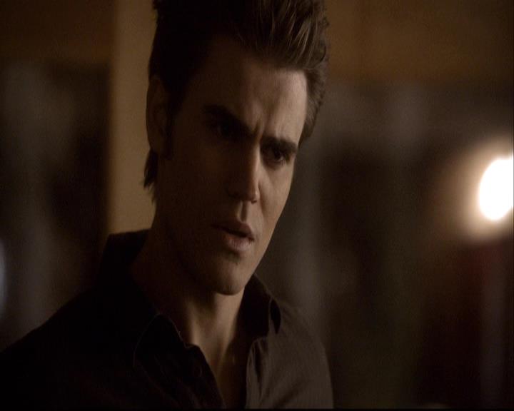 VampireDiariesWorld-dot-org_2x14CryingWolf1978.jpg