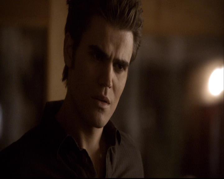 VampireDiariesWorld-dot-org_2x14CryingWolf1979.jpg