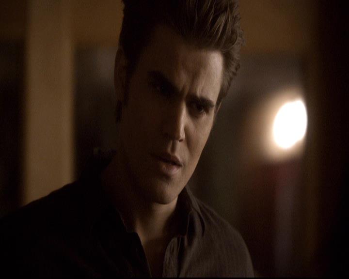 VampireDiariesWorld-dot-org_2x14CryingWolf1983.jpg