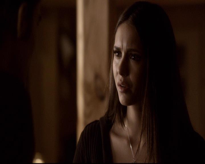 VampireDiariesWorld-dot-org_2x14CryingWolf1992.jpg