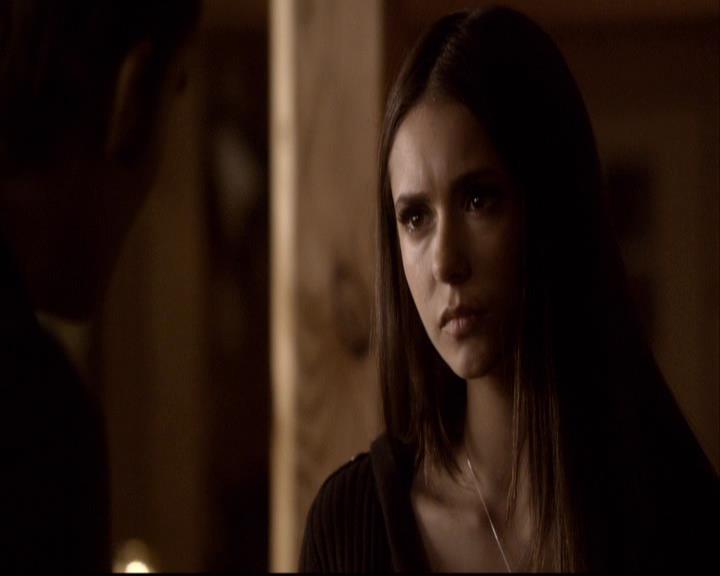 VampireDiariesWorld-dot-org_2x14CryingWolf2001.jpg