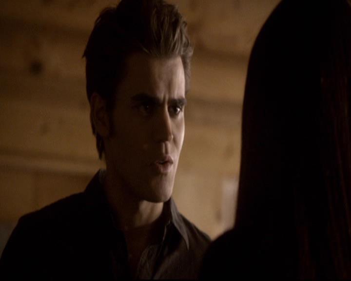 VampireDiariesWorld-dot-org_2x14CryingWolf2003.jpg