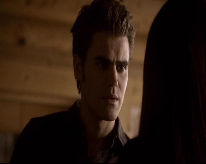 VampireDiariesWorld-dot-org_2x14CryingWolf2006.jpg